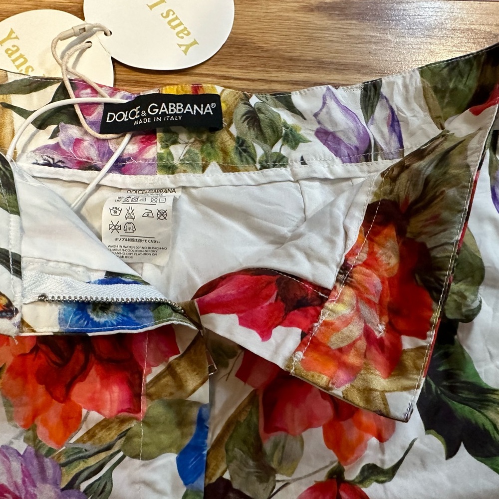 Dolce & Gabbana floral shorts